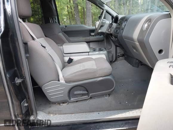 2006 Ford F-150 XLT with VIN 1FTPX14596NB27377, listed as a IAAI auction lot 43298298 with 160,248 mi miles and . Bid and sale history available at DreamBid. Image 5.