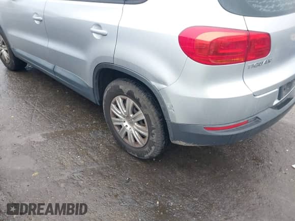 2014 Volkswagen Tiguan с VIN WVGCV3AX7EW529179, выставлен на аукционе IAAI как лот 42379530 с пробегом 151 335 миль миль и . История ставок и продаж доступна на DreamBid. Изображение 6.