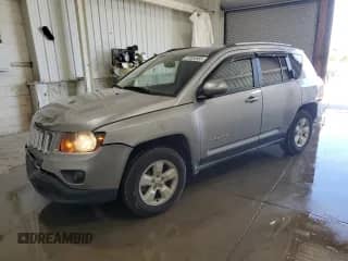 2017 Jeep Compass High Altitude z VIN 1C4NJCEB0HD160513, wystawiony jako Copart lot #87004565 z przebiegiem 114 634 mil mil oraz Szkoda całkowita • Salvage title. Historia ofert i sprzedaży dostępna na DreamBid. Obrazek 1.