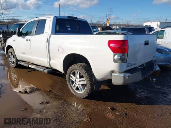 2007 Toyota Tundra Limited with VIN 5TBBV58127S482281, listed as a IAAI auction lot 41458719 with 196,993 mi miles and . Bid and sale history available at DreamBid. Image 3.