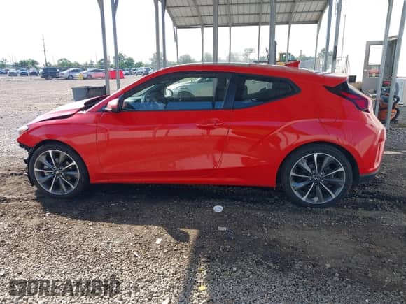 2019 Hyundai Veloster 2.0 z VIN KMHTG6AF9KU012363, wystawiony jako IAAI lot #42671234 z przebiegiem 46 928 mil mil oraz . Historia ofert i sprzedaży dostępna na DreamBid. Obrazek 15.