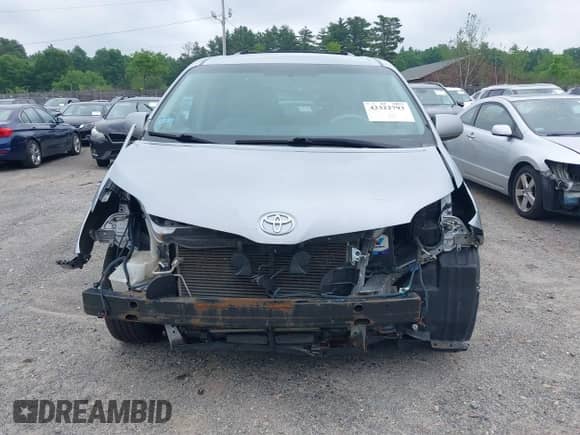 2012 Toyota Sienna LE with VIN 5TDJK3DC1CS032185, listed as a IAAI auction lot 42322793 with 142,139 mi miles and . Bid and sale history available at DreamBid. Image 13.