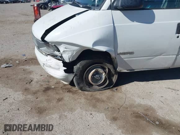 1996 Chevrolet Astro z VIN 1GNDM19W7TB121255, wystawiony jako IAAI lot #41421948 z przebiegiem Nie podano mil oraz . Historia ofert i sprzedaży dostępna na DreamBid. Obrazek 6.