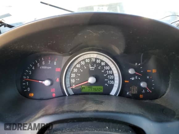 2007 Hyundai Entourage GLS с VIN KNDMC233576034971, выставлен на аукционе Copart как лот 87926765 с пробегом 177 920 миль миль и Списание • Salvage title. История ставок и продаж доступна на DreamBid. Изображение 9.