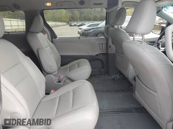 2016 Toyota Sienna Limited Premium with VIN 5TDDK3DCXGS138640, listed as a Copart auction lot 86278975 with 84,854 mi miles and Salvage title. Bid and sale history available at DreamBid. Image 11.