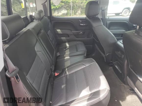 2016 GMC Sierra 1500 Denali z VIN 3GTU2PEJ5GG128827, wystawiony jako Copart lot #57999845 z przebiegiem 114 250 mil mil oraz Szkoda całkowita • Salvage title. Historia ofert i sprzedaży dostępna na DreamBid. Obrazek 10.
