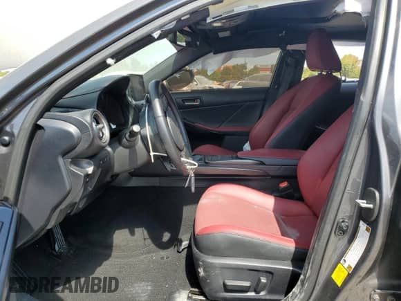 2022 Lexus IS 300 z VIN JTHC81F23N5047844, wystawiony jako Copart lot #69063684 z przebiegiem 18 311 mil mil oraz Szkoda całkowita • Salvage title. Historia ofert i sprzedaży dostępna na DreamBid. Obrazek 7.