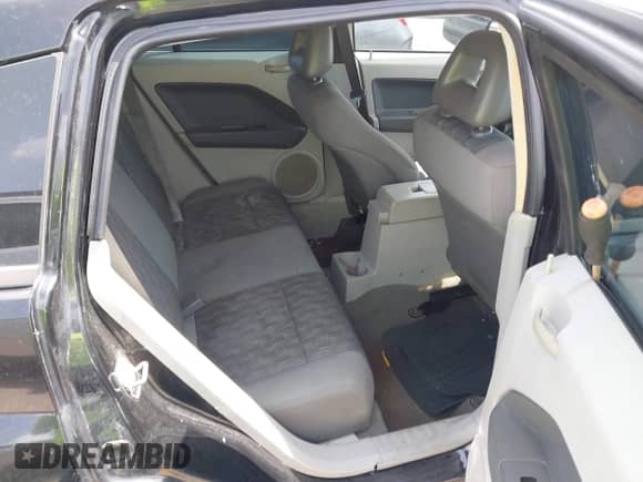 2007 Dodge Caliber with VIN 1B3HB28B67D280185, listed as a IAAI auction lot 42606863 with 170,536 mi miles and . Bid and sale history available at DreamBid. Image 8.
