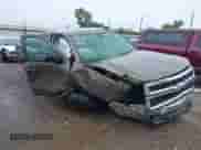 2014 Chevrolet Silverado 1500 Work Truck z VIN 1GCRCPEH7EZ380639, wystawiony jako IAAI lot #43088985 z przebiegiem Nie podano mil oraz . Historia ofert i sprzedaży dostępna na DreamBid. Obrazek 1.