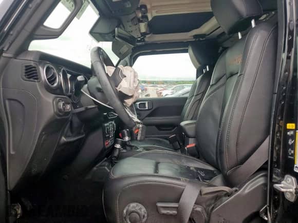 2021 Jeep Wrangler Unlimited Rubicon 392 с VIN 1C4JJXSJ0MW735810, выставлен на аукционе Copart как лот 55843065 с пробегом 42 840 миль миль и Списание • Salvage title. История ставок и продаж доступна на DreamBid. Изображение 7.