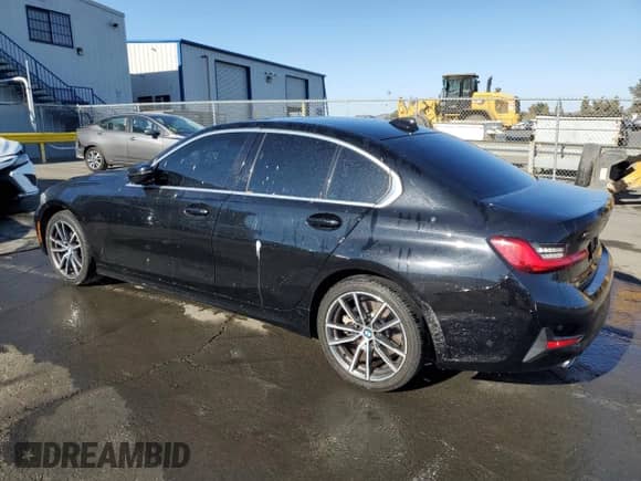 2020 BMW 3 Series 330i xDrive z VIN 3MW5R7J06L8B23523, wystawiony jako Copart lot #80331495 z przebiegiem 83 100 mil mil oraz Czysty tytuł • Clean title. Historia ofert i sprzedaży dostępna na DreamBid. Obrazek 2.