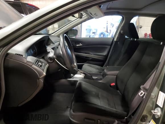 2010 Honda Accord EX с VIN 1HGCP2F72AA150875, выставлен на аукционе Copart как лот 86641365 с пробегом 129 902 миль миль и Списание • Salvage title. История ставок и продаж доступна на DreamBid. Изображение 7.