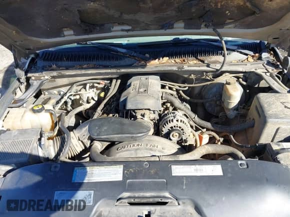 2000 Chevrolet Silverado 1500 LS with VIN 2GCEC19T2Y1199939, listed as a IAAI auction lot 41350239 with 321,613 mi miles and . Bid and sale history available at DreamBid. Image 10.