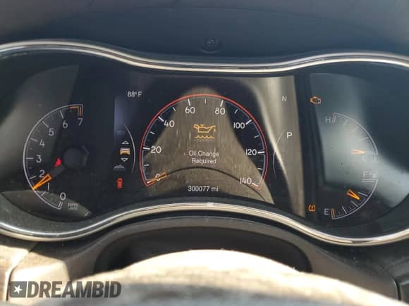 2015 Jeep Grand Cherokee High Altitude with VIN 1C4RJFCG7FC652167, listed as a Copart auction lot 66628575 with 300,077 mi miles and Salvage title. Bid and sale history available at DreamBid. Image 9.