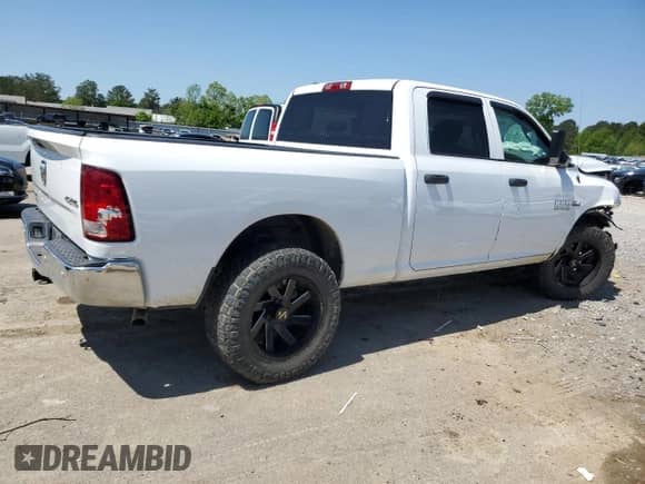 2016 Ram 1500 Tradesman z VIN 1C6RR7ST5GS142380, wystawiony jako Copart lot #52288175 z przebiegiem 332 470 mil mil oraz Czysty tytuł • Clean title. Historia ofert i sprzedaży dostępna na DreamBid. Obrazek 3.