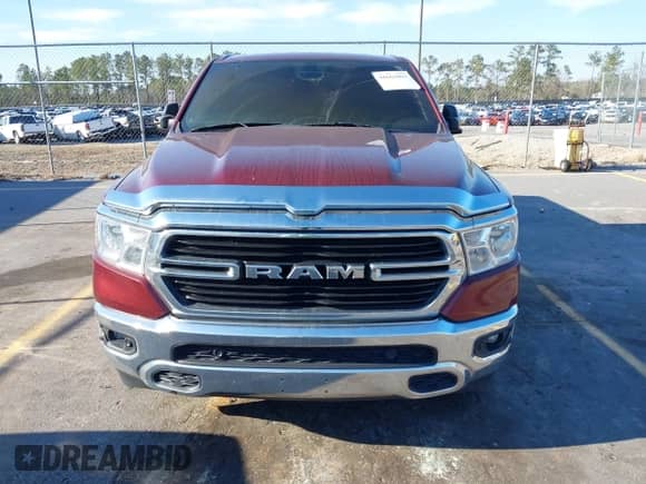 2020 Ram 1500 Lone Star z VIN 1C6RREFT9LN396018, wystawiony jako IAAI lot #41662093 z przebiegiem 81 822 mil mil oraz . Historia ofert i sprzedaży dostępna na DreamBid. Obrazek 12.