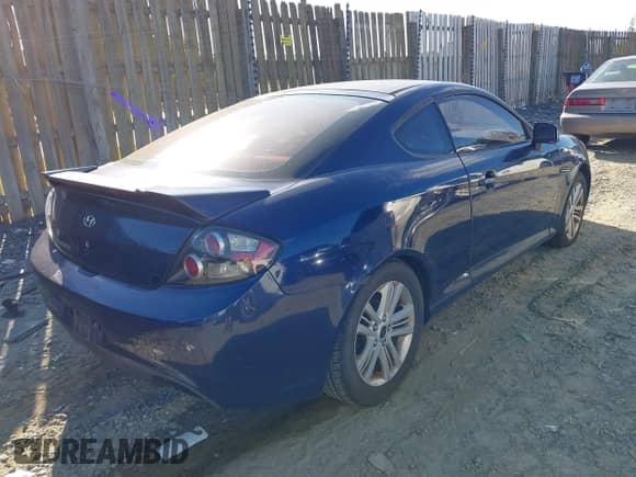 2007 Hyundai Tiburon GS с VIN KMHHM66D87U244174, выставлен на аукционе IAAI как лот 43180861 с пробегом 192 157 миль миль и . История ставок и продаж доступна на DreamBid. Изображение 4.