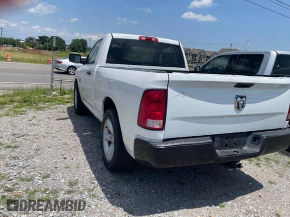2015 Ram 1500 Express with VIN 3C6JR6AGXFG687430, listed as a Copart auction lot 59638345 with 86,438 mi miles and Clean title. Bid and sale history available at DreamBid. Image 4.