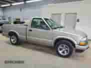 2003 Chevrolet S-10 LS с VIN 1GCCS14H738118484, выставлен на аукционе Copart как лот 73478974 с пробегом 49 852 миль миль и Списание • Salvage title. История ставок и продаж доступна на DreamBid. Изображение 4.