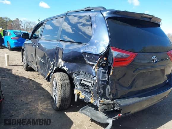 2020 Toyota Sienna LE with VIN 5TDJZ3DC4LS237544, listed as a IAAI auction lot 41701471 with 109,133 mi miles and . Bid and sale history available at DreamBid. Image 6.