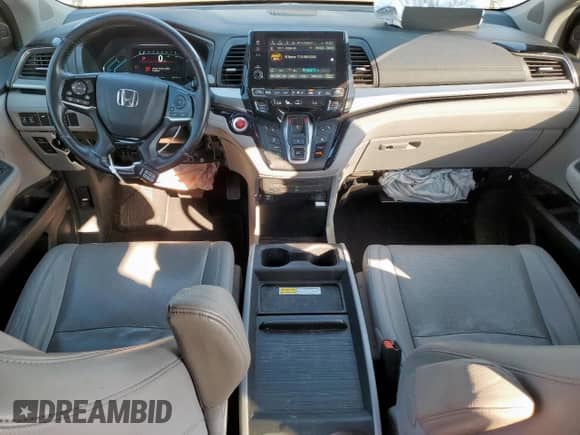 2018 Honda Odyssey Elite with VIN 5FNRL6H9XJB000255, listed as a Copart auction lot 81934885 with 84,935 mi miles and Salvage title. Bid and sale history available at DreamBid. Image 8.