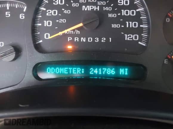 2006 Chevrolet Silverado 2500HD LT2 z VIN 1GCHC23U06F193311, wystawiony jako IAAI lot #43235792 z przebiegiem 241 786 mil mil oraz . Historia ofert i sprzedaży dostępna na DreamBid. Obrazek 15.