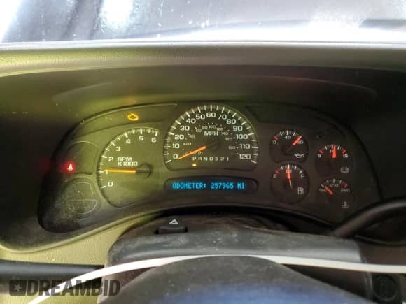 2007 Chevrolet Silverado 1500 LT1 с VIN 1GCEK19Z77E158100, выставлен на аукционе Copart как лот 87237005 с пробегом 257 965 миль миль и Списание • Salvage title. История ставок и продаж доступна на DreamBid. Изображение 9.