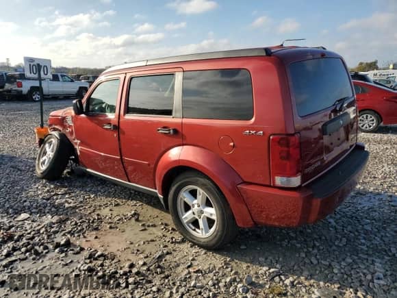 2009 Dodge Nitro SXT z VIN 1D8GU28K99W541922, wystawiony jako Copart lot #79276954 z przebiegiem 61 533 mil mil oraz Szkoda całkowita • Salvage title. Historia ofert i sprzedaży dostępna na DreamBid. Obrazek 2.