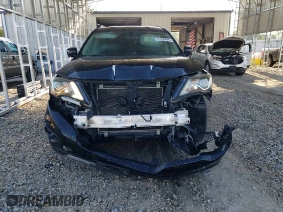 2017 Nissan Pathfinder SV z VIN 5N1DR2MM4HC661861, wystawiony jako Copart lot #81296645 z przebiegiem 136 778 mil mil oraz Szkoda całkowita • Salvage title. Historia ofert i sprzedaży dostępna na DreamBid. Obrazek 5.