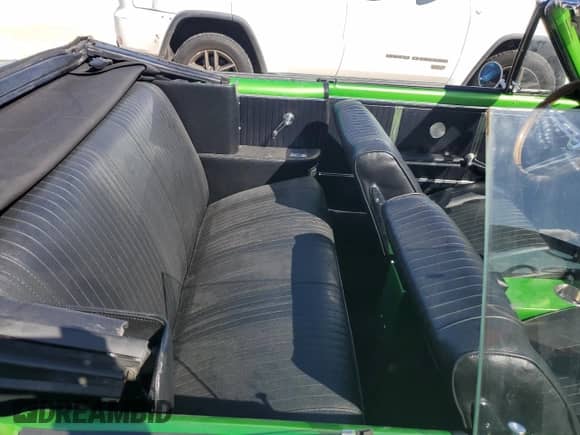 1964 Chevrolet Malibu с VIN 45867K163988, выставлен на аукционе Copart как лот 77825484 с пробегом 37 миль миль и Списание • Salvage title. История ставок и продаж доступна на DreamBid. Изображение 10.