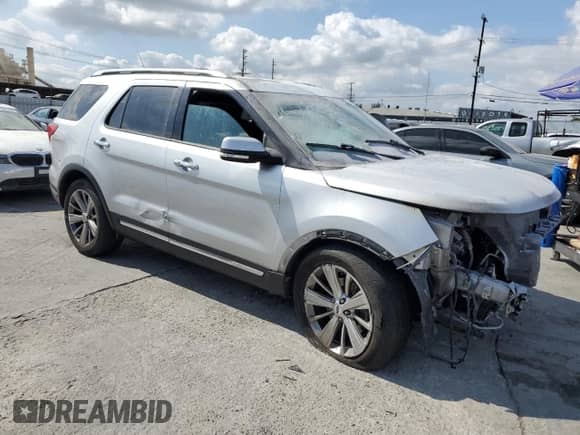 2019 Ford Explorer Limited z VIN 1FM5K7F83KGB11671, wystawiony jako Copart lot #72086205 z przebiegiem Nie podano mil oraz Szkoda całkowita • Salvage title. Historia ofert i sprzedaży dostępna na DreamBid. Obrazek 4.