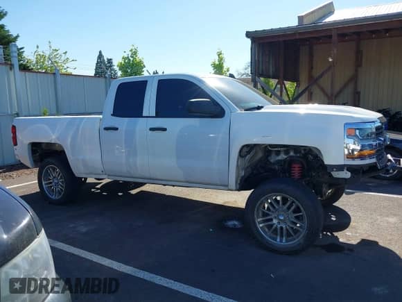 2019 Chevrolet Silverado 1500 Work Truck z VIN 2GCRCNECXK1243420, wystawiony jako IAAI lot #42181729 z przebiegiem 55 656 mil mil oraz . Historia ofert i sprzedaży dostępna na DreamBid. Obrazek 14.