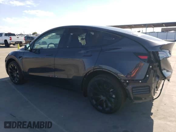 2024 Tesla Model Y Long Range с VIN 7SAYGDEE1RA294100, выставлен на аукционе Copart как лот 61616054 с пробегом 76 592 миль миль и Списание • Salvage title. История ставок и продаж доступна на DreamBid. Изображение 2.