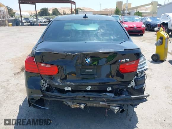 2015 BMW M3 with VIN WBS3C9C59FP804029, listed as a IAAI auction lot 42438618 with 109,817 mi miles and . Bid and sale history available at DreamBid. Image 16.