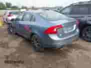 2017 Volvo S60 Inscription with VIN LYV402TK2HB140723, listed as a IAAI auction lot 42406735 with 100,162 mi miles and . Bid and sale history available at DreamBid. Image 3.