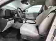 2025 Hyundai Kona SEL with VIN KM8HBCAB3SU342483, listed as a Copart auction lot 86104335 with 4,973 mi miles and Clean title. Bid and sale history available at DreamBid. Image 7.