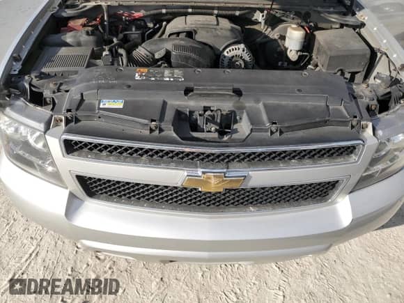 2011 Chevrolet Tahoe Commercial z VIN 1GNLC2E02BR306292, wystawiony jako Copart lot #44136095 z przebiegiem 172 104 mil mil oraz Szkoda całkowita • Salvage title. Historia ofert i sprzedaży dostępna na DreamBid. Obrazek 11.