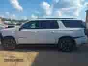 2022 Chevrolet Suburban RST с VIN 1GNSKEKTXNR241033, выставлен на аукционе IAAI как лот 43263317 с пробегом 54 352 миль миль и . История ставок и продаж доступна на DreamBid. Изображение 14.