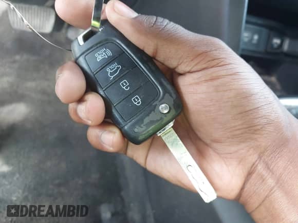 2019 Hyundai Santa Fe SE с VIN 5NMS2CAD3KH082248, выставлен на аукционе IAAI как лот 43286639 с пробегом 95 291 миль миль и . История ставок и продаж доступна на DreamBid. Изображение 11.