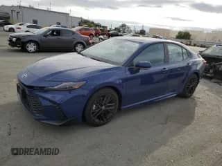 2025 Toyota Camry LE with VIN 4T1DAACK3SU142917, listed as a Copart auction lot 84263045 with 11,431 mi miles and Salvage title. Bid and sale history available at DreamBid. Image 1.