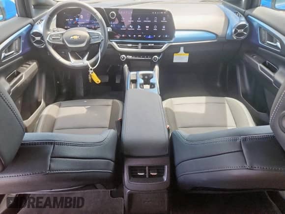 2024 Chevrolet Equinox EV LT z VIN 3GN7DLRP2RS266508, wystawiony jako Copart lot #66824615 z przebiegiem 10 706 mil mil oraz Szkoda całkowita • Salvage title. Historia ofert i sprzedaży dostępna na DreamBid. Obrazek 8.