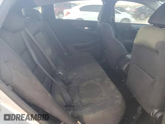 2017 Chevrolet Malibu LS z VIN 1G1ZB5ST6HF152968, wystawiony jako Copart lot #80792365 z przebiegiem 121 523 mil mil oraz Szkoda całkowita • Salvage title. Historia ofert i sprzedaży dostępna na DreamBid. Obrazek 10.