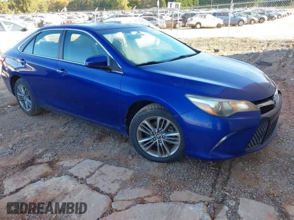 2016 Toyota Camry SE с VIN 4T1BF1FK0GU563571, выставлен на аукционе IAAI как лот 43479067 с пробегом 72 707 миль миль и . История ставок и продаж доступна на DreamBid. Изображение 1.