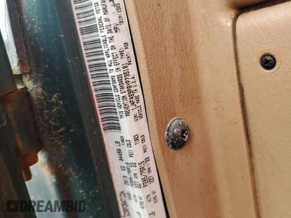 2000 Jeep Wrangler SE with VIN 1J4FA29P8YP735101, listed as a Copart auction lot 81805125 with Not provided miles and Clean title. Bid and sale history available at DreamBid. Image 13.