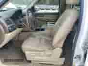 2009 Chevrolet Tahoe с VIN 1GNFK13539R117878, выставлен на аукционе Copart как лот 54430365 с пробегом 183 144 миль миль и Чистый • Clean title. История ставок и продаж доступна на DreamBid. Изображение 7.