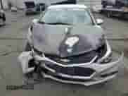 2017 Chevrolet Cruze LS z VIN 1G1BC5SM8H7124364, wystawiony jako Copart lot #81910565 z przebiegiem 75 631 mil mil oraz Szkoda całkowita • Salvage title. Historia ofert i sprzedaży dostępna na DreamBid. Obrazek 5.