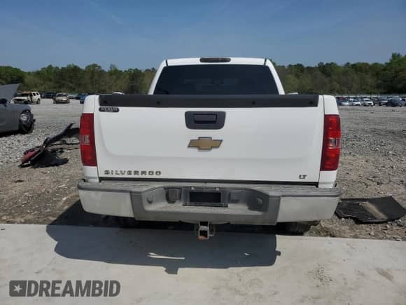 2008 Chevrolet Silverado 1500 1LT z VIN 2GCEC13J281334151, wystawiony jako Copart lot #59548085 z przebiegiem 128 333 mil mil oraz Szkoda całkowita • Salvage title. Historia ofert i sprzedaży dostępna na DreamBid. Obrazek 6.