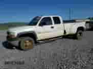2002 Chevrolet Silverado 3500 with VIN 1GCJK391X2E173753, listed as a Copart auction lot 58004135 with 378,810 mi miles and Salvage title. Bid and sale history available at DreamBid. Image 1.