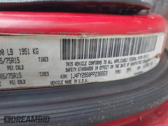 1993 Jeep Wrangler with VIN 1J4FY29S0PP236663, listed as a IAAI auction lot 43414737 with 185,068 mi miles and . Bid and sale history available at DreamBid. Image 9.