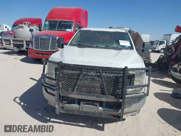 2019 Ford F-250 XL с VIN 1FT7W2A69KEC68823, выставлен на аукционе IAAI как лот 41689175 с пробегом 153 022 миль миль и . История ставок и продаж доступна на DreamBid. Изображение 12.